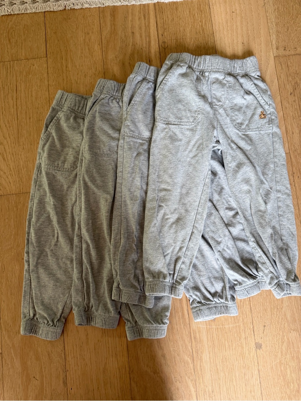 Baby Gap Sweatpants Set – 4 Pairs – Size 3 Years